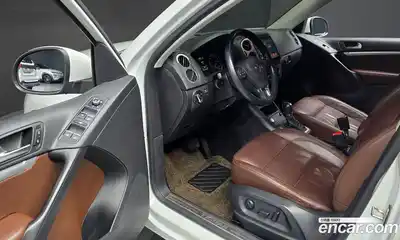 Volkswagen Tiguan 2014 2.0 гидро в Москве № 169114, миниатюра 11