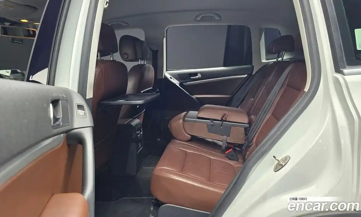 Volkswagen Tiguan 2014 2.0 гидро в Москве № 169114, фото 12
