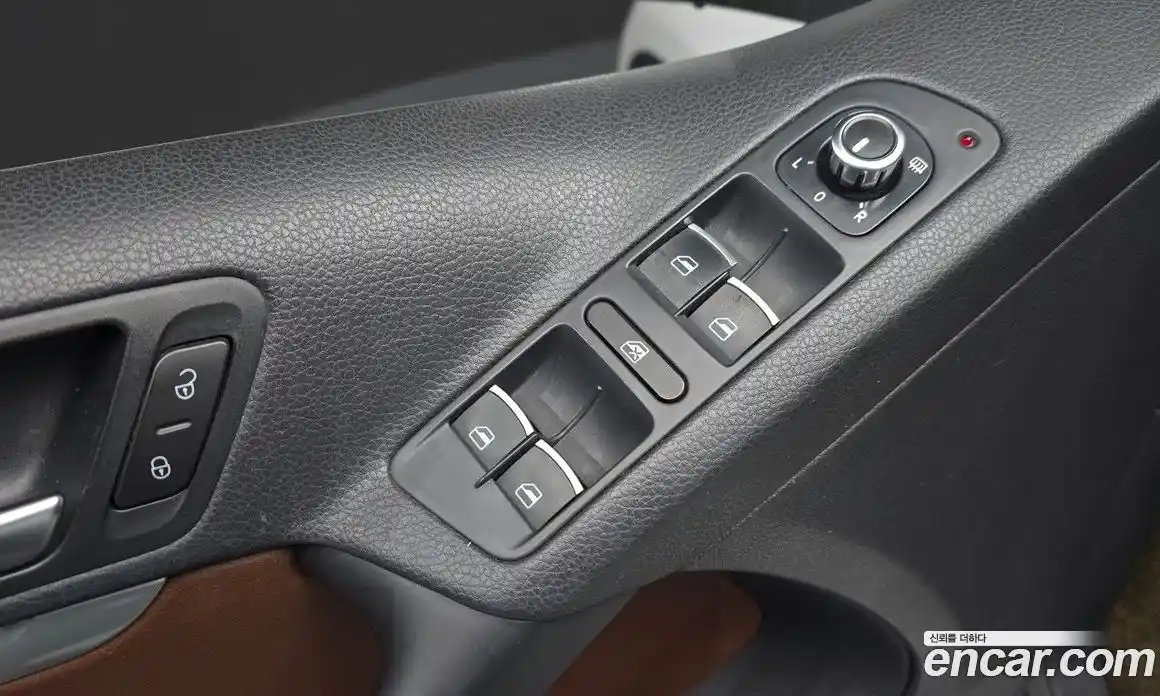 Volkswagen Tiguan 2014 2.0 гидро в Москве № 169114, фото 17