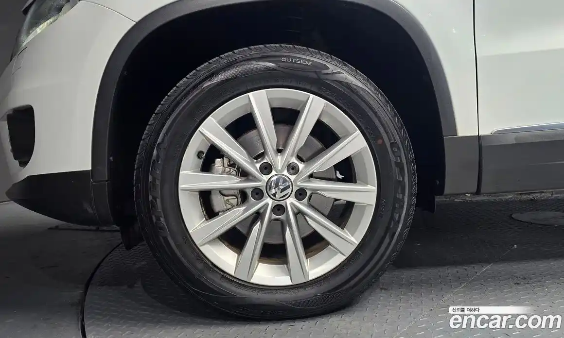 Volkswagen Tiguan 2014 2.0 гидро в Москве № 169114, фото 5