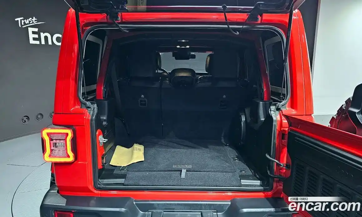 Jeep Wrangler 2019 2.0 гидро в Москве № 169697, фото 13