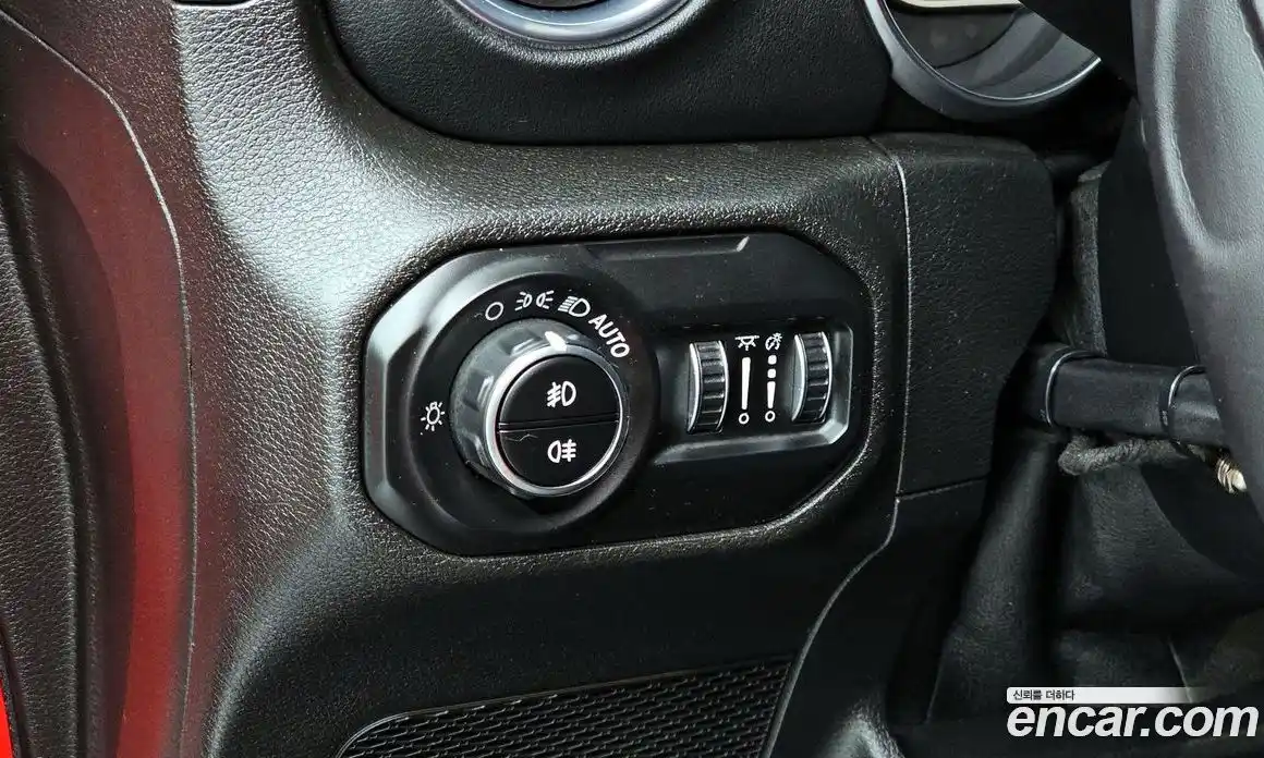 Jeep Wrangler 2019 2.0 гидро в Москве № 169697, фото 16