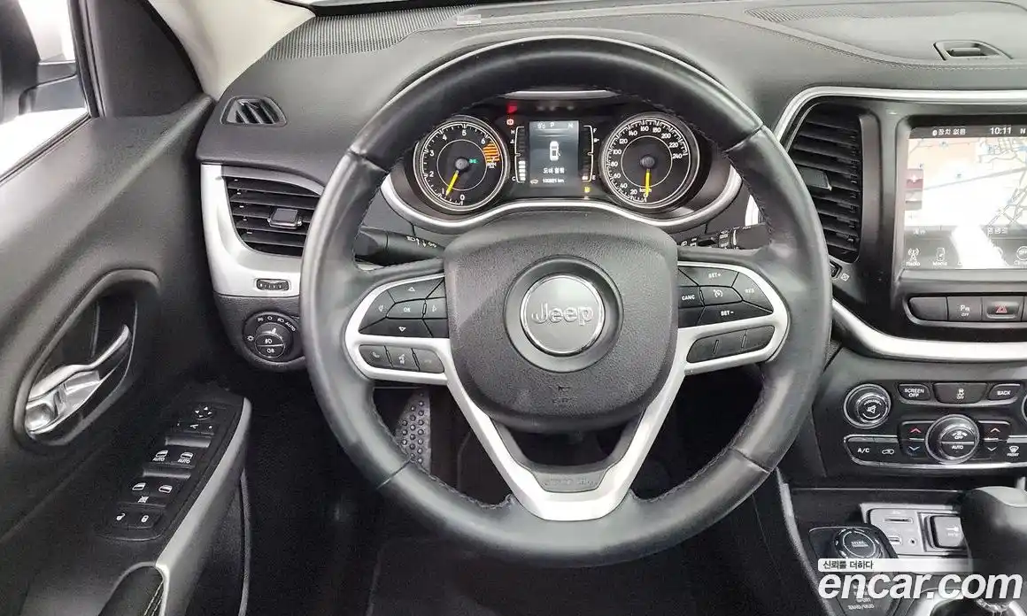 Jeep Cherokee 2017 2.4 гидро в Москве № 169757, фото 13