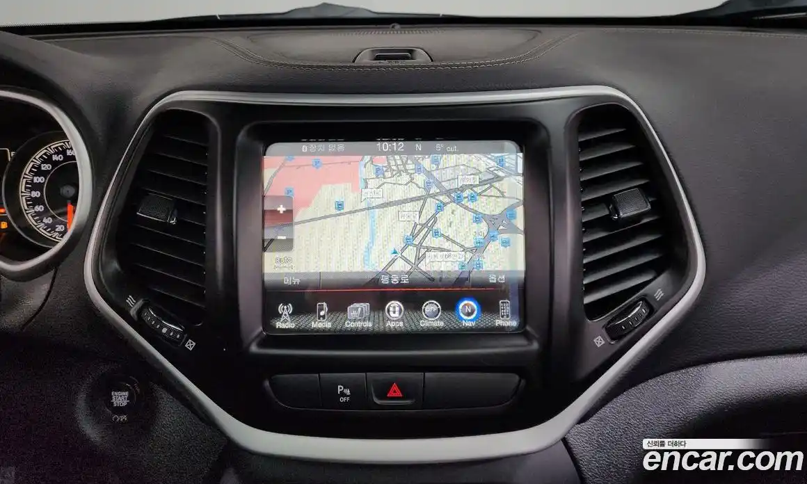 Jeep Cherokee 2017 2.4 гидро в Москве № 169757, фото 14