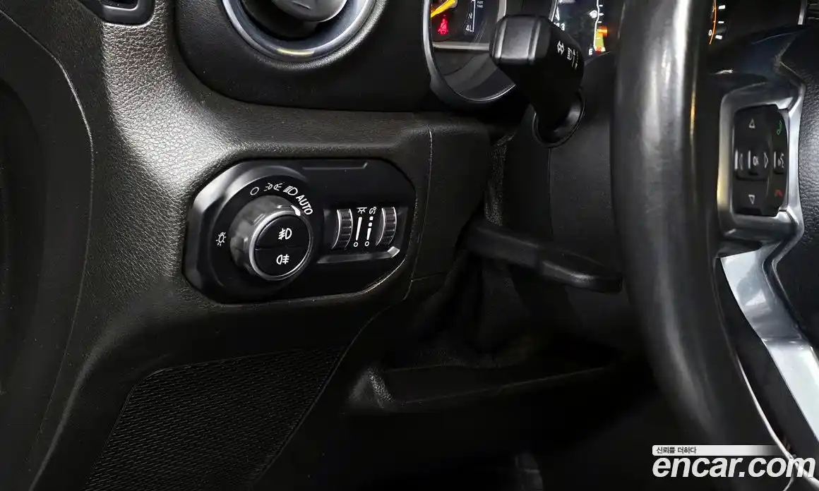 Jeep Wrangler 2019 2.0 гидро в Москве № 169859, фото 14