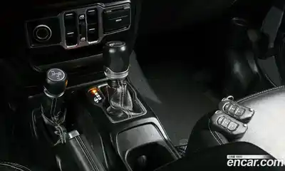 Jeep Wrangler 2019 2.0 гидро в Москве № 169859, миниатюра 9