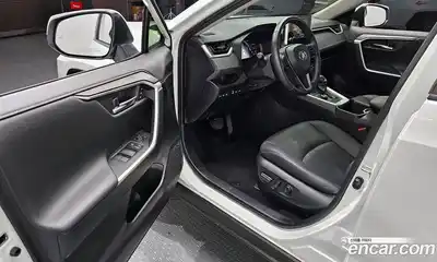 Toyota RAV4 2023 2.5 гидро в Москве № 170227, миниатюра 11