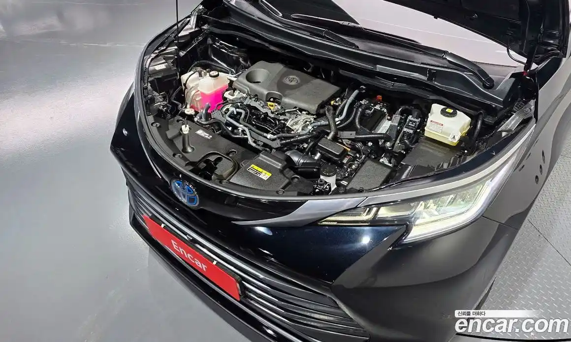 Toyota Sienna 2021 2.5 гидро в Москве № 170229, фото 6