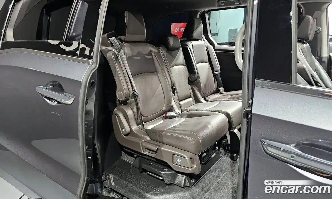 Honda Odyssey 2018 3.5 гидро в Москве № 170642, фото 12