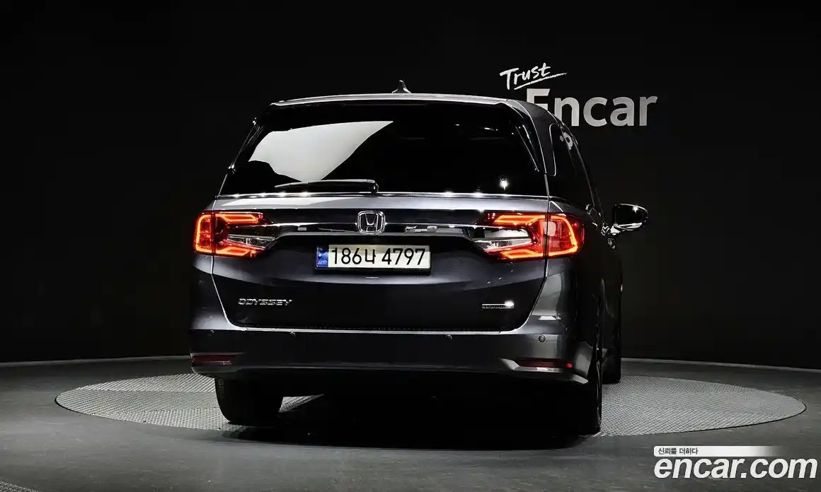 Honda Odyssey 2018 3.5 гидро в Москве № 170642, фото 4