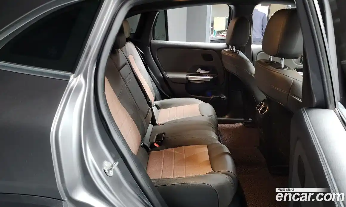 Mercedes-Benz EQA 2021 0.2 гидро в Москве № 177437, фото 12