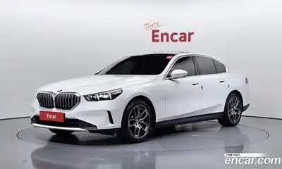BMW 5-Series, 2023