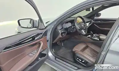BMW 5-Series 2023 2.0 гидро в Москве № 191472, миниатюра 10
