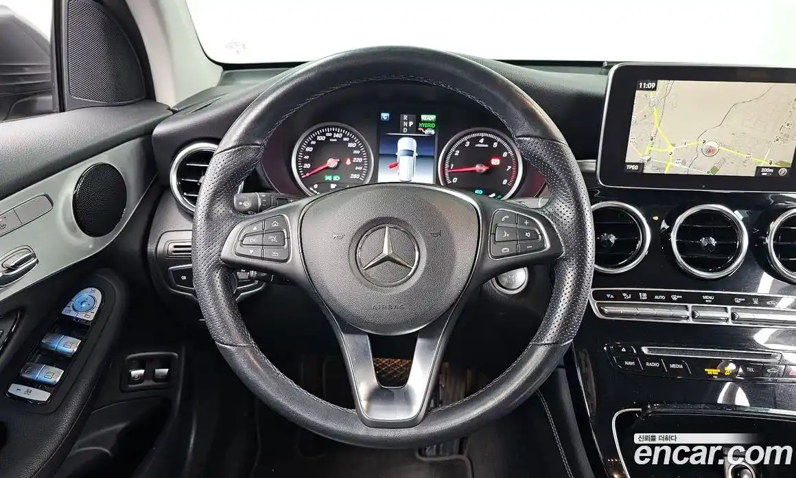 Mercedes-Benz GLC-Class 2018 2.0 гидро в Москве № 195246, фото 13