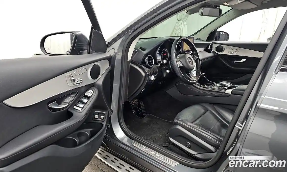 Mercedes-Benz GLC-Class 2018 2.0 гидро в Москве № 195246, фото 10
