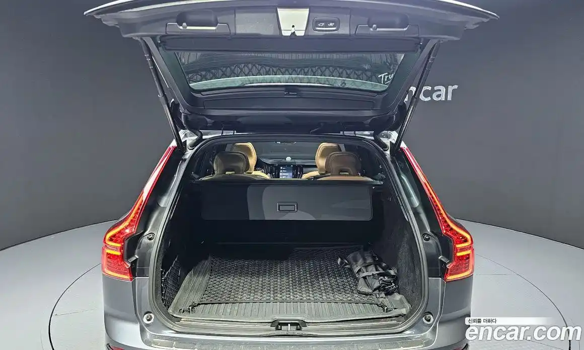 Volvo XC60 2019 2.0 гидро в Москве № 197089, фото 20