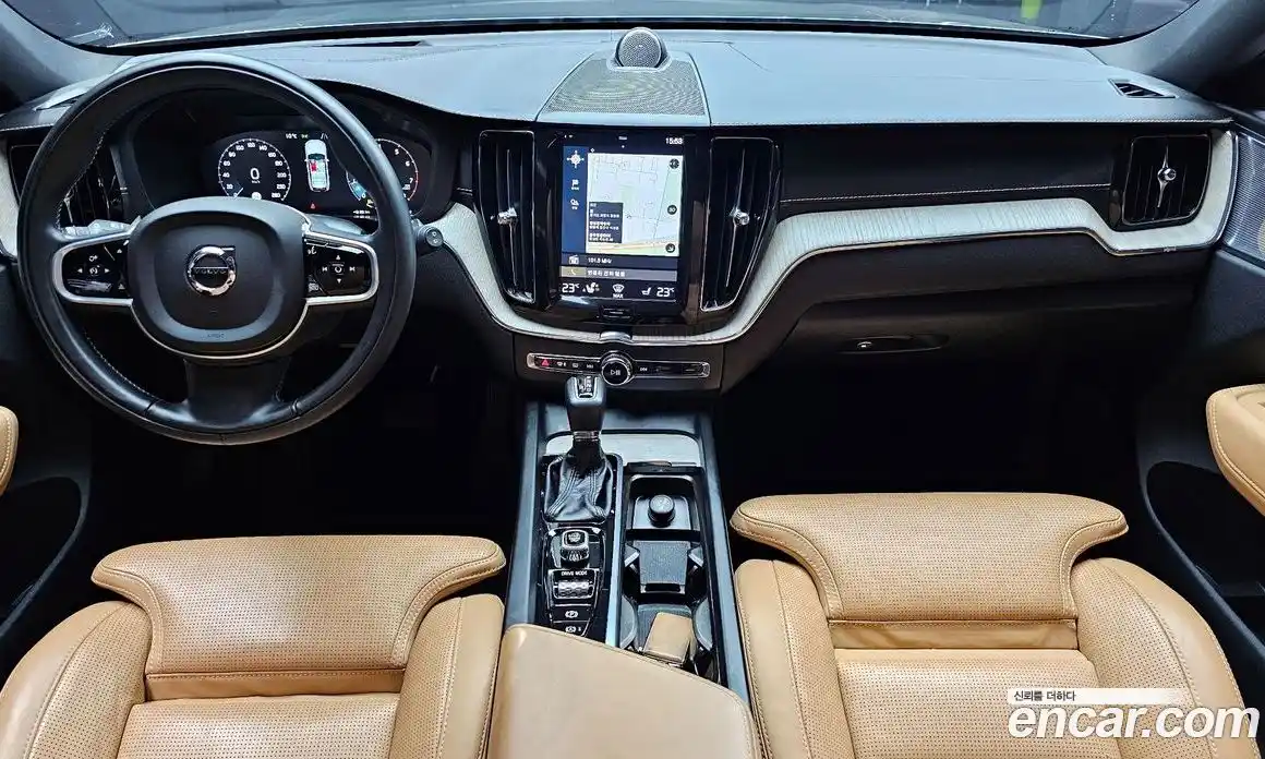 Volvo XC60 2019 2.0 гидро в Москве № 197089, фото 7