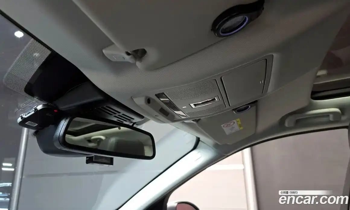 Land Rover Discovery Sport 2017 2.0 гидро в Москве № 198198, фото 18