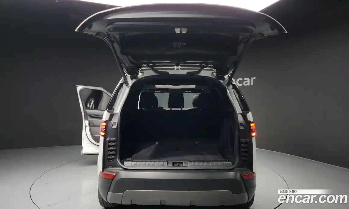 Land Rover Discovery 2019 3.0 гидро в Москве № 198274, фото 20