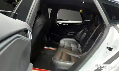 Tesla Model S 2019 0.3 гидро в Москве № 198625, миниатюра 12