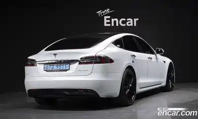 Tesla Model S 2019 0.3 гидро в Москве № 198625, миниатюра 2