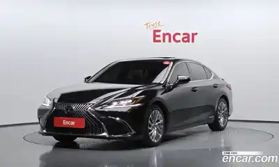 Lexus ES, 2020