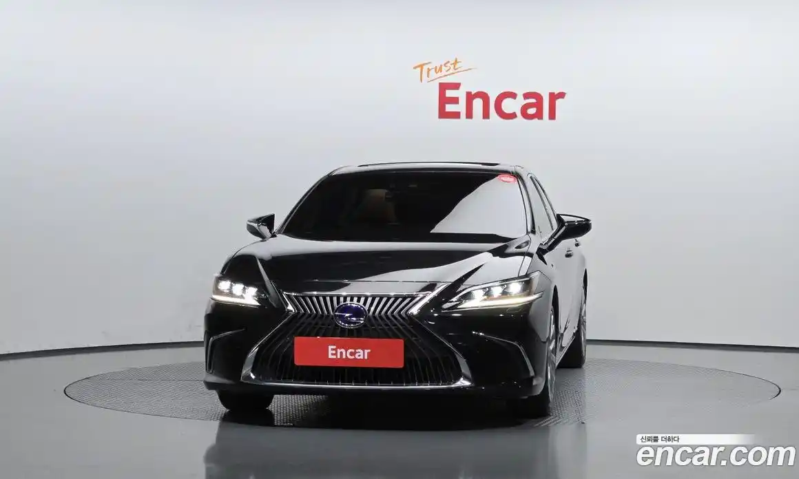 Lexus ES 2020 2.5 гидро в Москве № 198899, фото 3