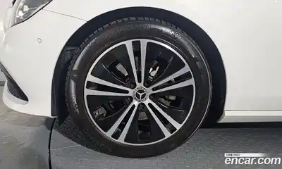 Mercedes-Benz E-Class 2021 2.0 гидро, миниатюра 5