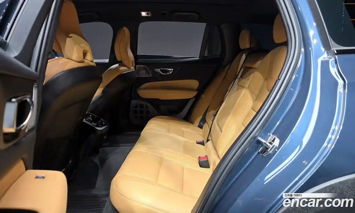 Volvo V60 2020 2.0 гидро в Москве № 212844, фото 12