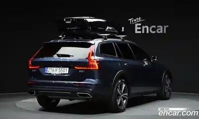 Volvo V60 2020 2.0 гидро в Москве № 212844, миниатюра 2