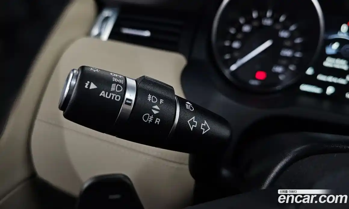 Land Rover Range-Rover Evoque 2017 2.0 гидро в Москве № 213367, фото 17