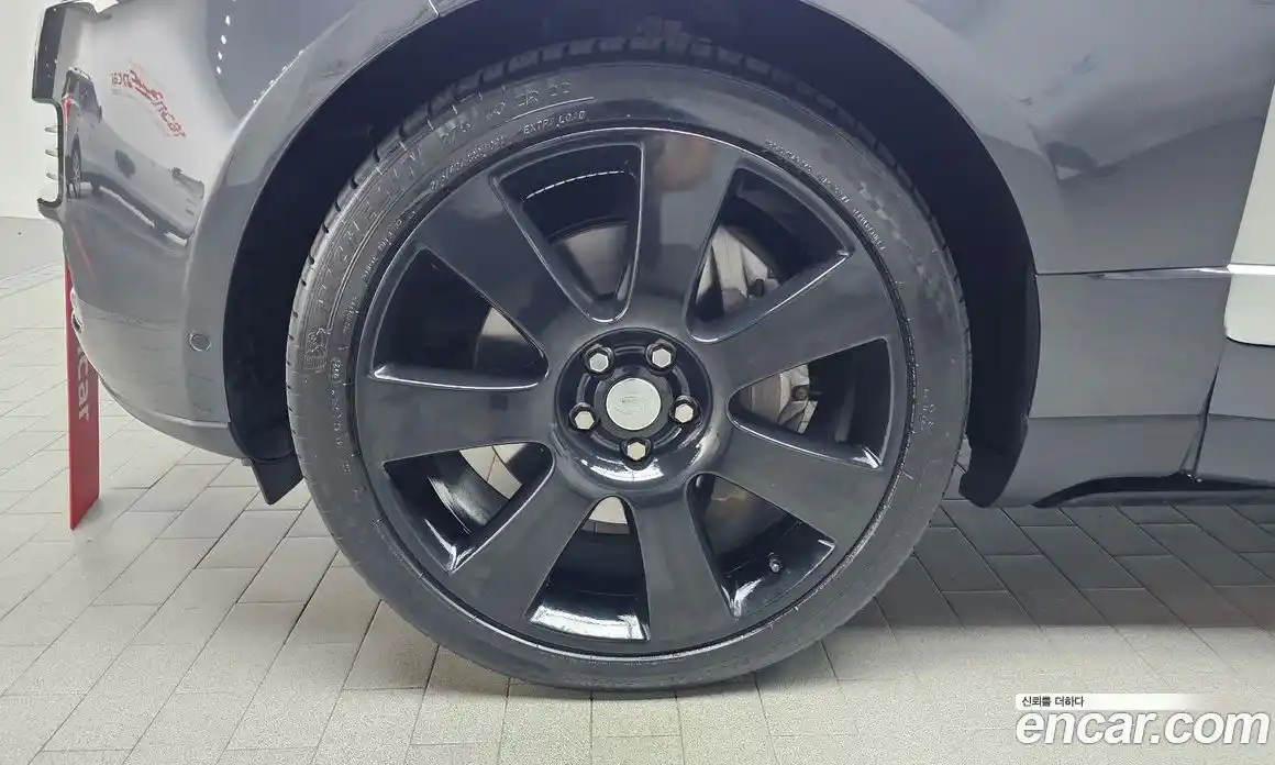Land Rover Range-Rover 2017 4.4 гидро в Москве № 213778, фото 5