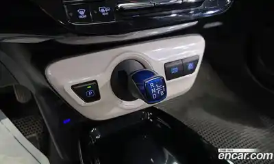 Toyota Prius 2018 1.8 гидро в Москве № 215549, миниатюра 9