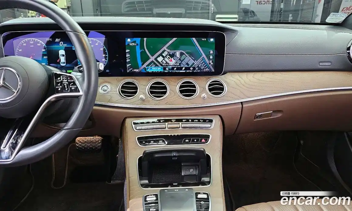 Mercedes-Benz E-Class 2022 2.0 гидро в Москве № 224734, фото 19