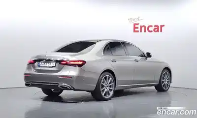 Mercedes-Benz E-Class 2022 2.0 гидро в Москве № 224734, миниатюра 2