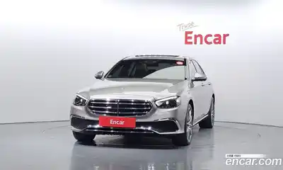 Mercedes-Benz E-Class 2022 2.0 гидро в Москве № 224734, миниатюра 3