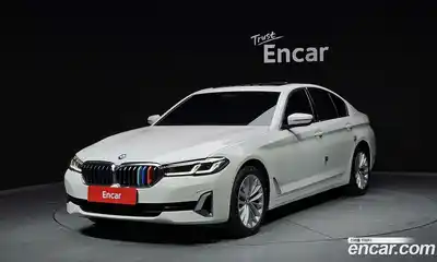 BMW 5-Series, 2022