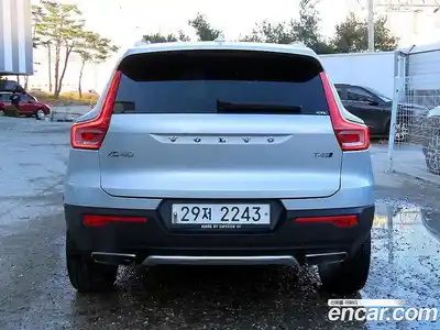 Volvo XC40 2019 2.0 гидро в Москве № 230641, миниатюра 4