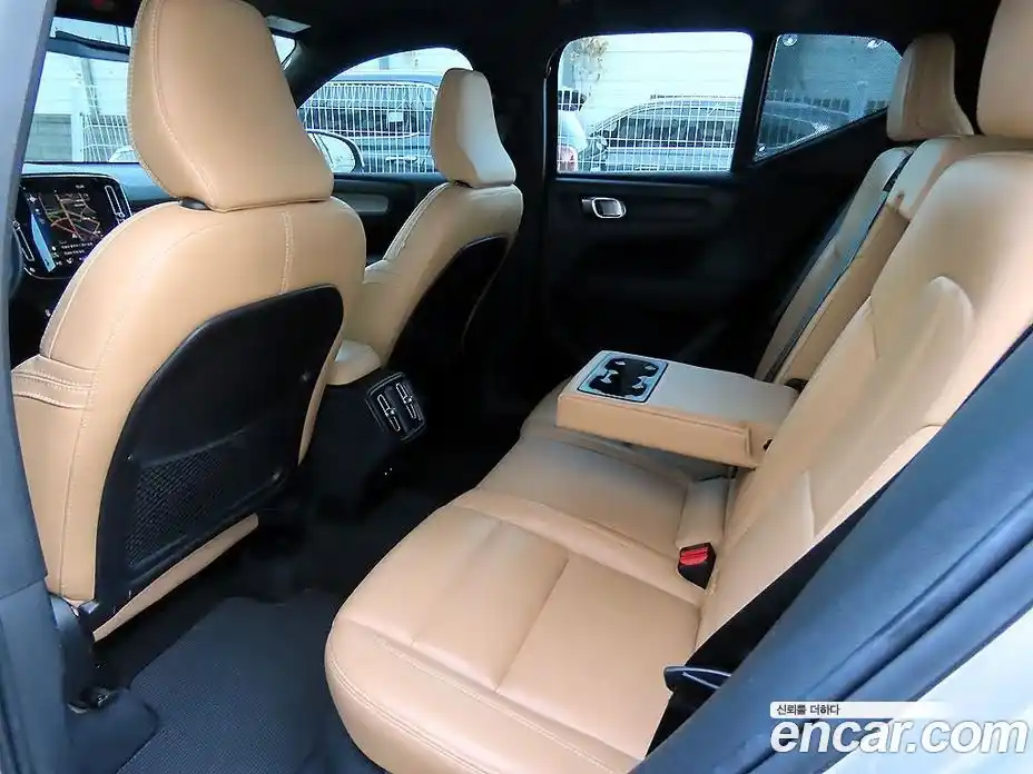 Volvo XC40 2019 2.0 гидро в Москве № 230641, фото 6