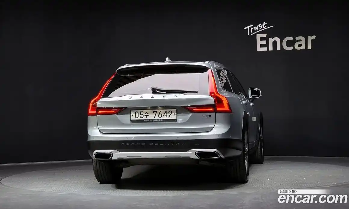 Volvo V90 2018 2.0 гидро в Москве № 230653, фото 4