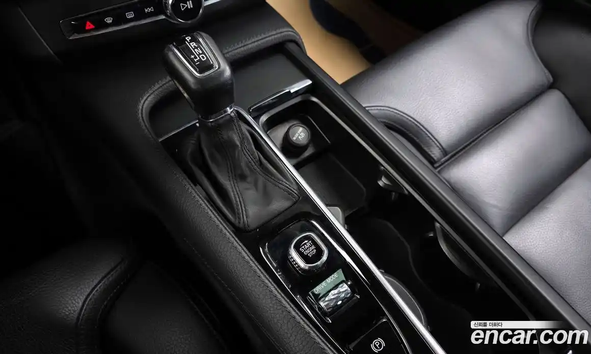 Volvo V90 2018 2.0 гидро в Москве № 230653, фото 9