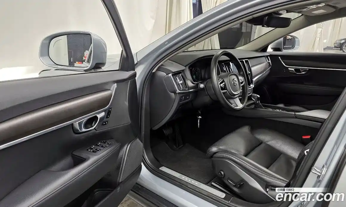Volvo V90 2018 2.0 гидро в Москве № 230653, фото 10