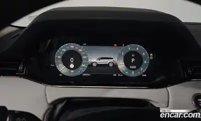 Land Rover Range-Rover Evoque 2024 2.0 гидро в Москве № 231219, миниатюра 8