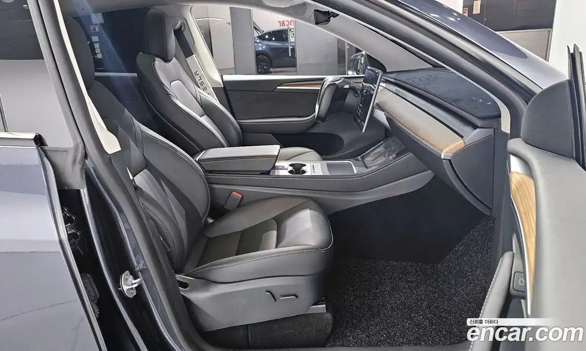 Tesla Model Y 2024 0.2 гидро в Москве № 231628, фото 11