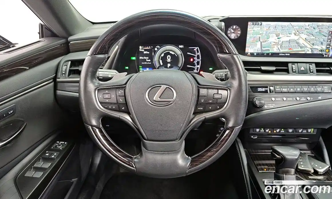 Lexus ES 2018 2.5 гидро в Москве № 232017, фото 13
