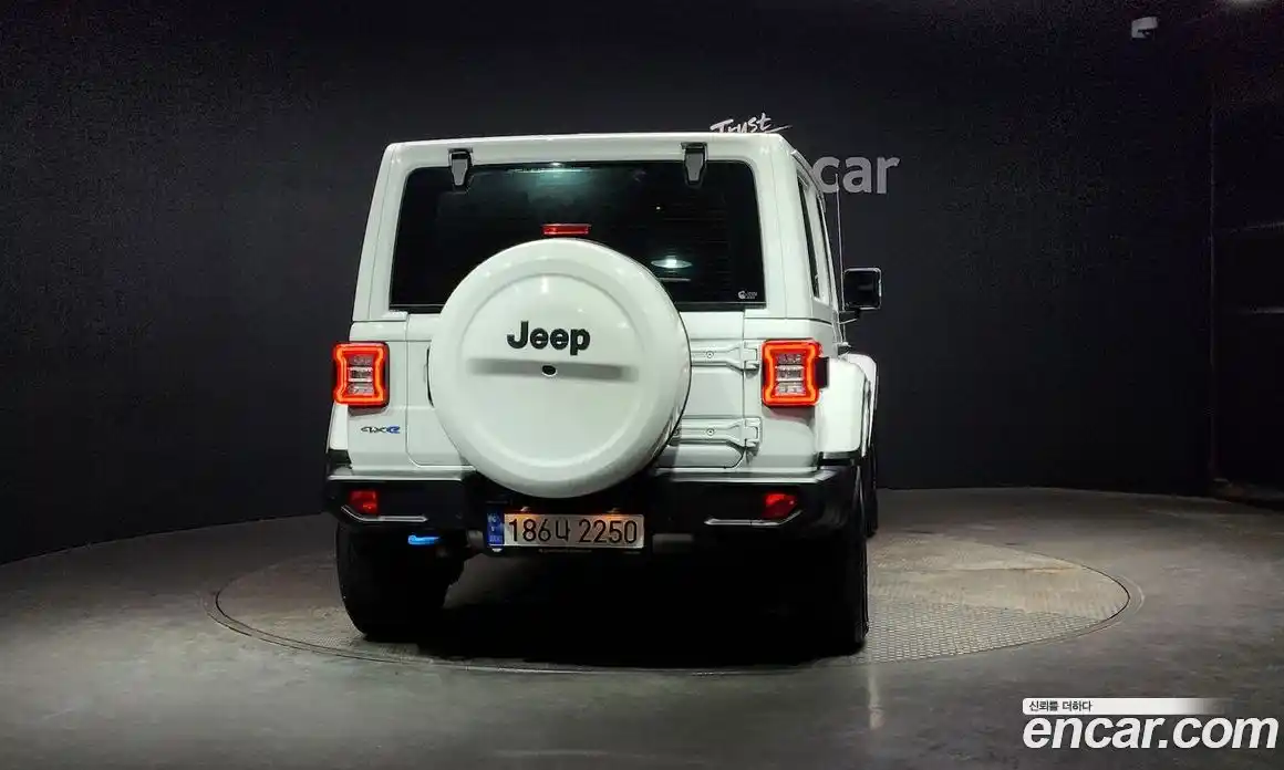 Jeep Wrangler 2022 2.0 гидро в Москве № 232432, фото 4