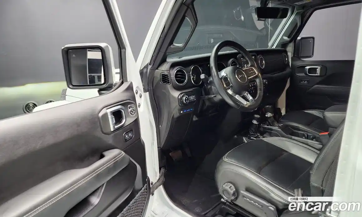 Jeep Wrangler 2022 2.0 гидро в Москве № 232432, фото 10