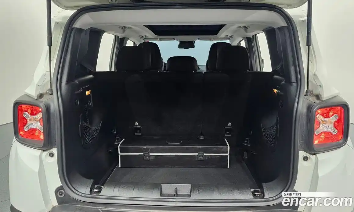 Jeep Renegade 2016 2.4 гидро в Москве № 232551, фото 20