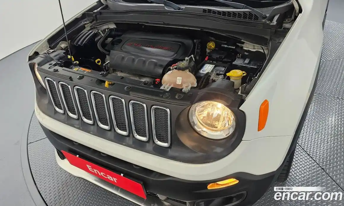 Jeep Renegade 2016 2.4 гидро в Москве № 232551, фото 6