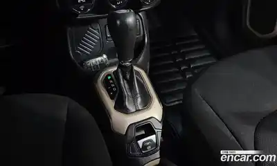 Jeep Renegade 2016 2.4 гидро в Москве № 232551, миниатюра 9